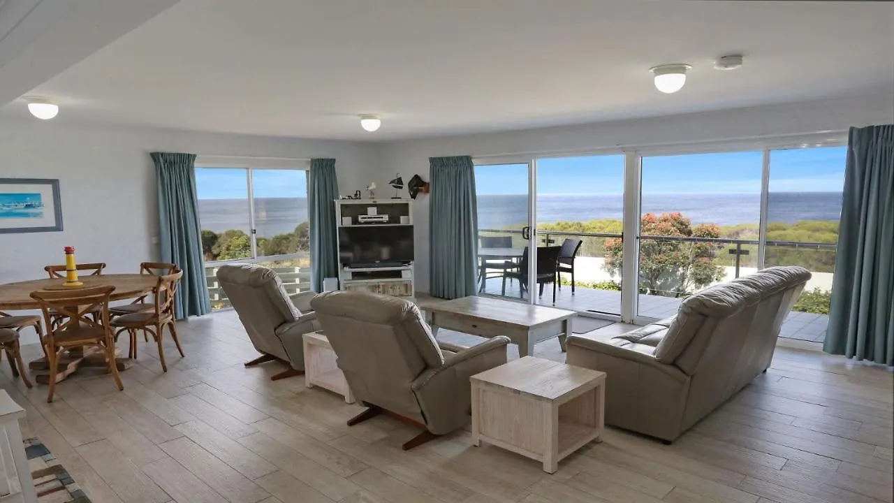 Holiday home Unit 3 18 Surf Circle Tura Beach